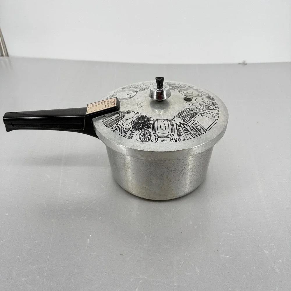Vintage Presto Deluxe 4 Qt Pressure Cooker Model A414A Graphic Lid Made in‎ USA